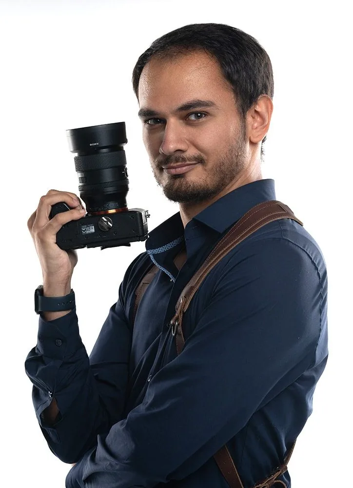 Julian Ahmed mit seiner Kamera